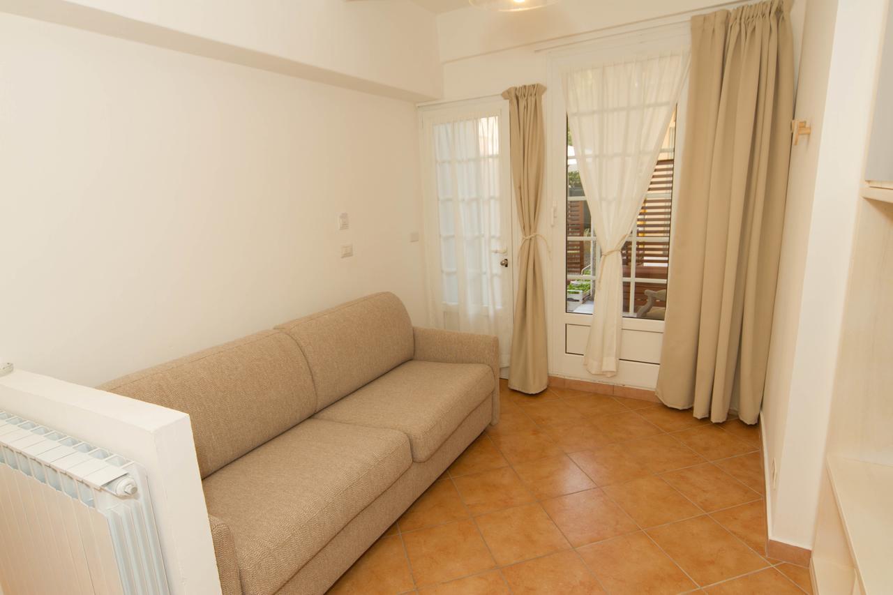 Residence Villa Ombrosa Spotorno Exterior foto